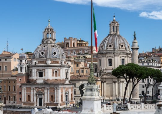 投資家の関心を引くイタリア
