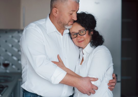 イタリアに住んでいる夫婦:IMUに従って二重支払いを正当に受け取る方法とISEEに適切に申請する方法