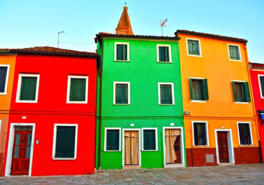 イタリアの別荘:海の眺めではなく、年間を通じて利用できるインフラが重要になった背景