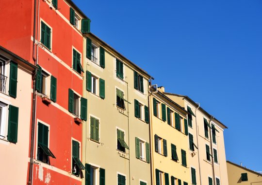 イタリア内の共同住宅の分野:タウンハウスからスーパーコンドミニアムまで