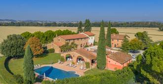 高級アグリツーリズム、ペルージャ、ウンブリアで販売中